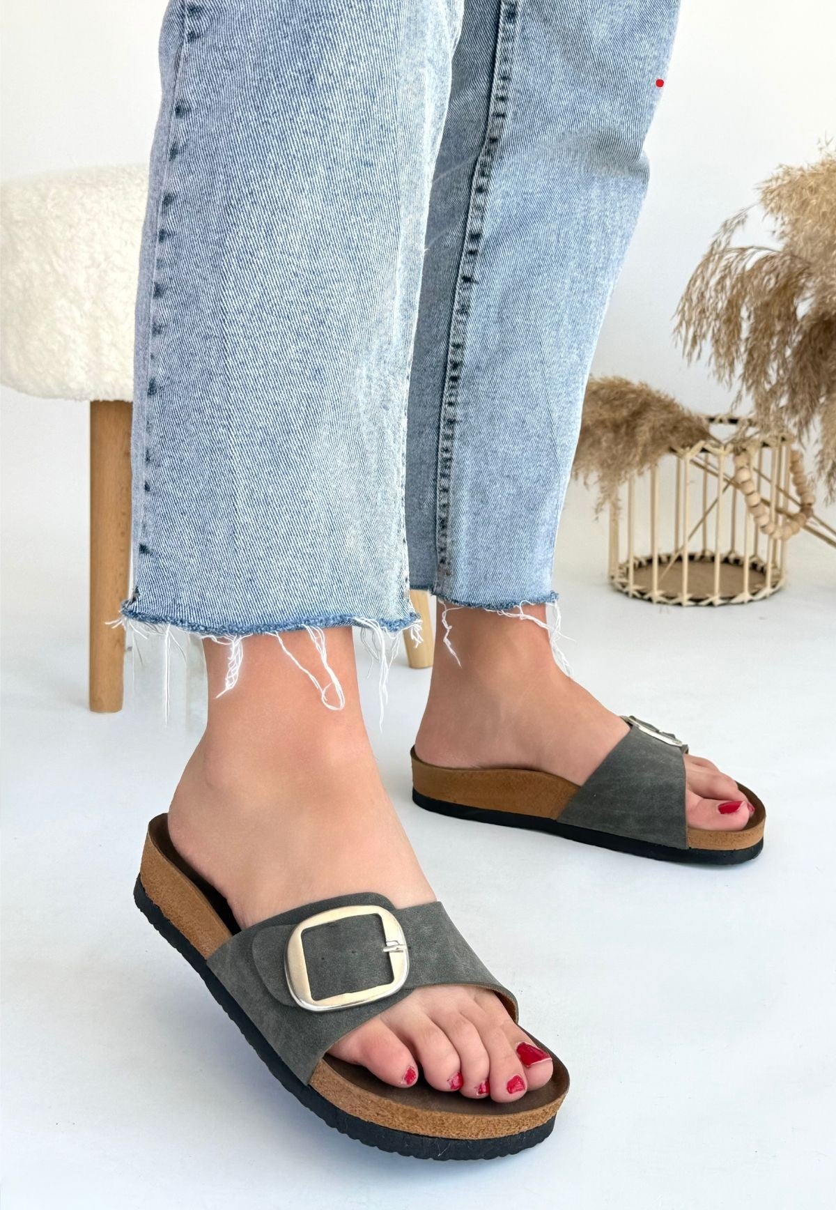 Zooy Yeşil Nubuk Terlik