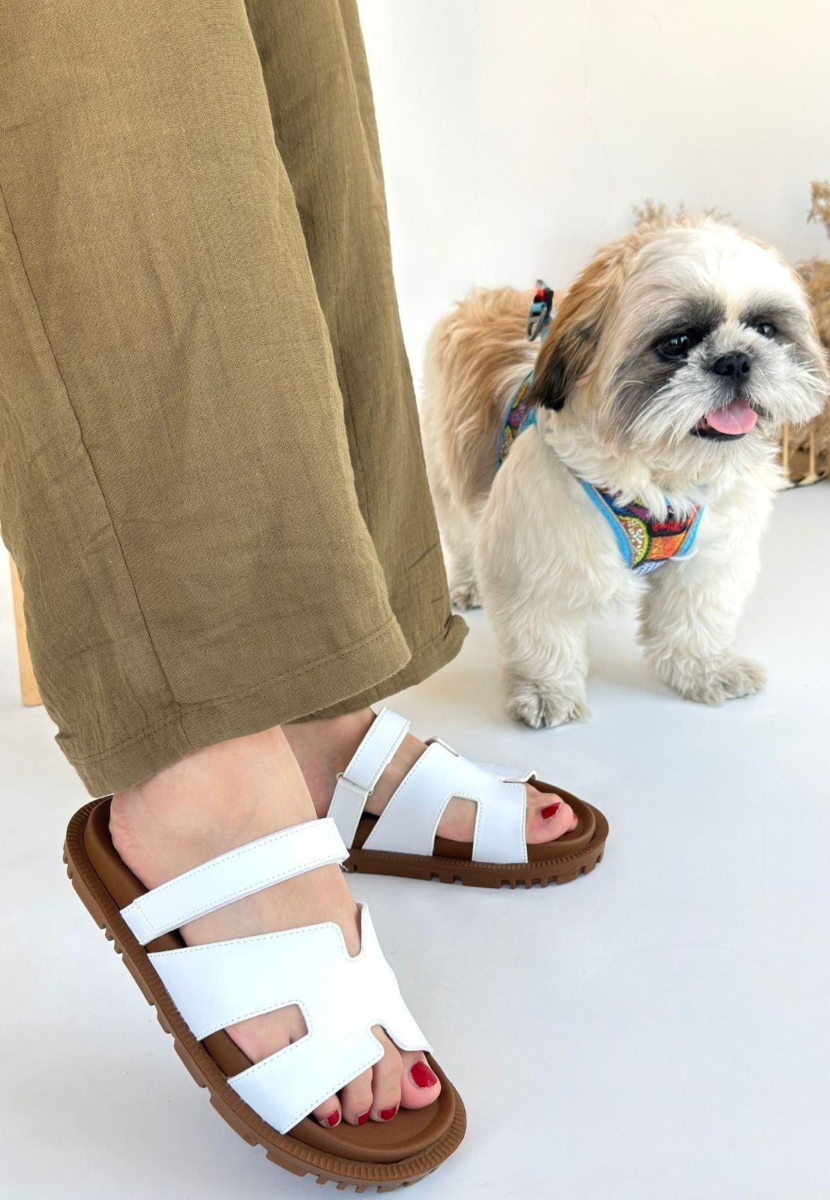 Kooni Beyaz Cilt Terlik