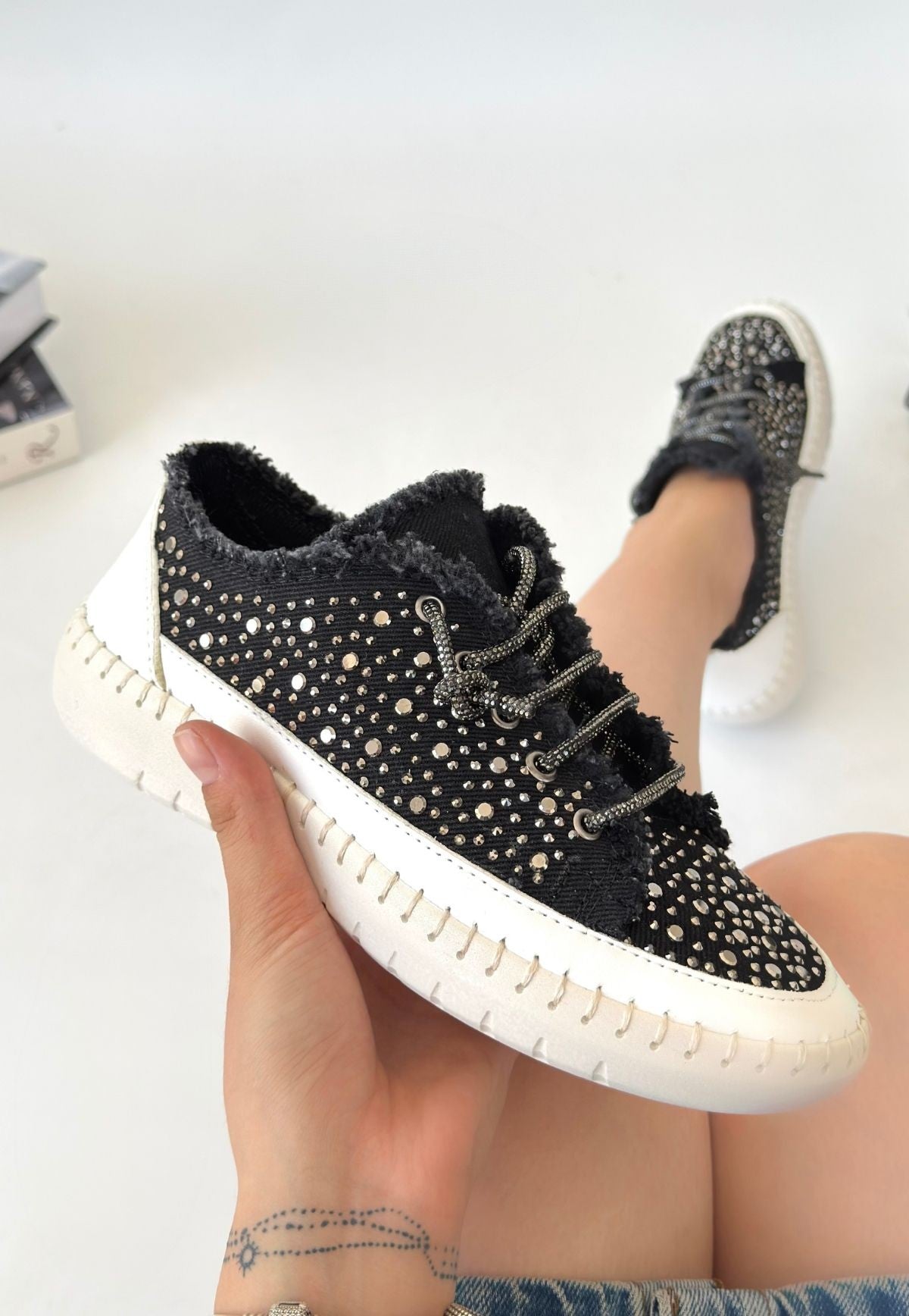 Guji Siyah Kot Bağcıklı Spor Ayakkabı