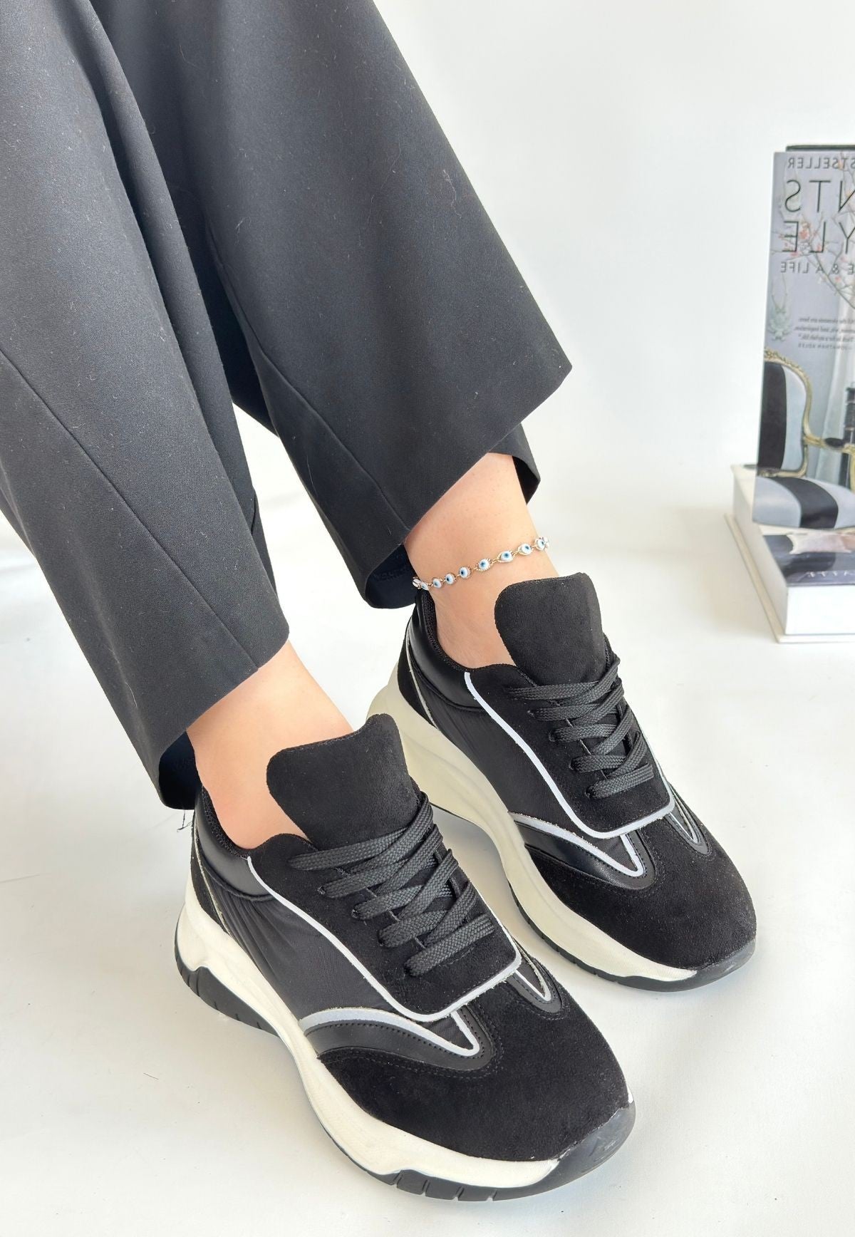 Mark Siyah Cilt Bağcıklı Spor Ayakkabı