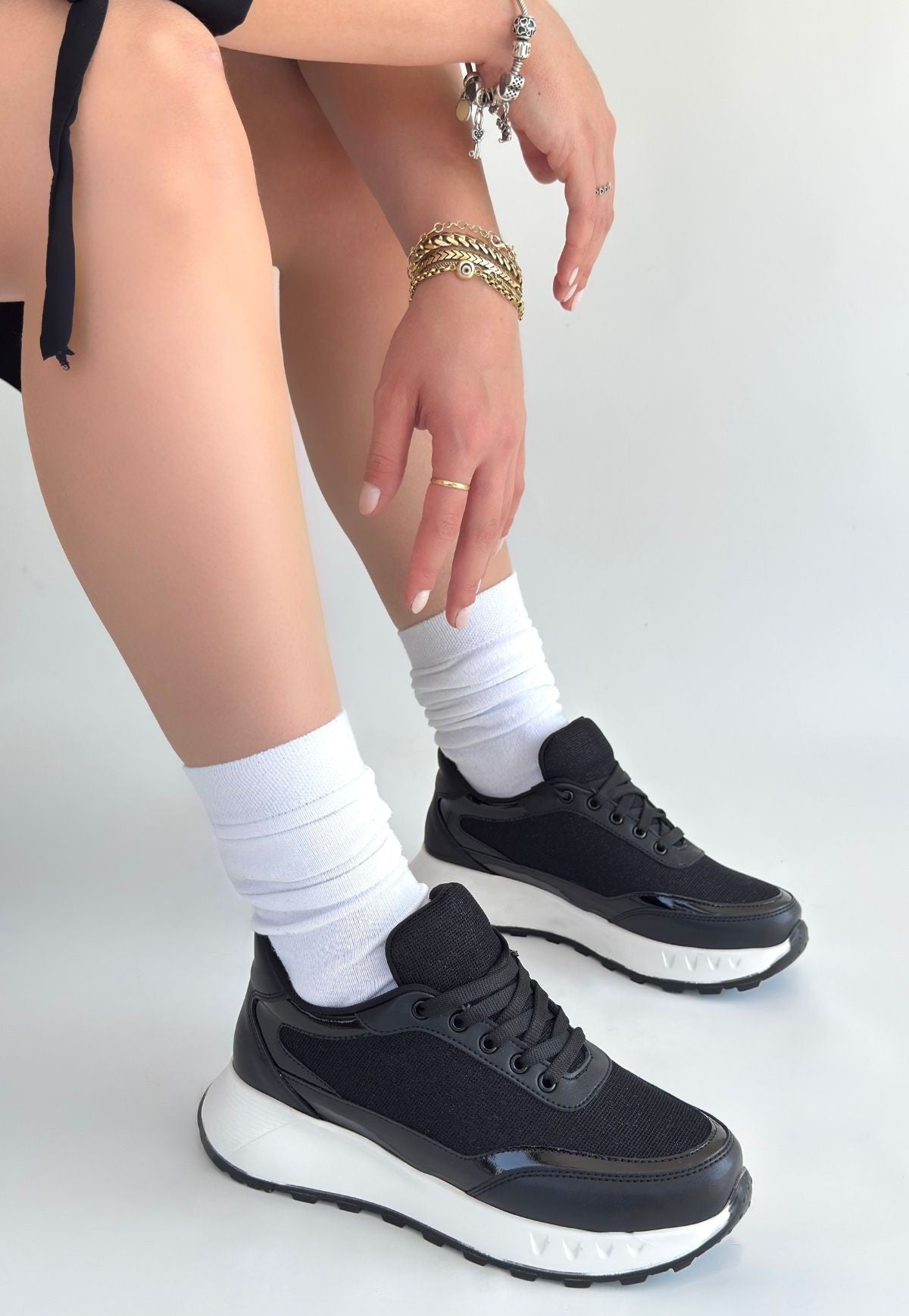 Edva Siyah Cilt Bağcıklı Spor Ayakkabı