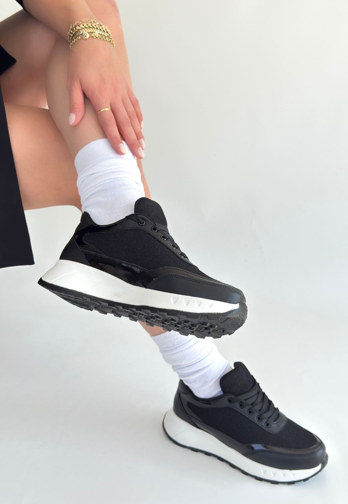 Edva Siyah Cilt Bağcıklı Spor Ayakkabı